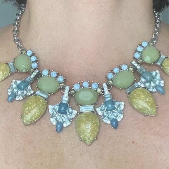 Women's Statement Fashion Prong-set Lucite cabochons with Rhinestones Necklace - Picture 2 of 7